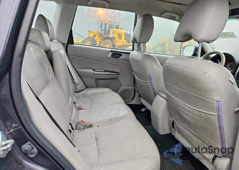 2012 Subaru Forester 2.5X z USA, uszkodzony, nr VIN JF2SHABC3CH443748